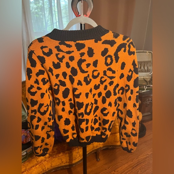 Who what wear leopard print sweater size xs - Picture 4 of 4